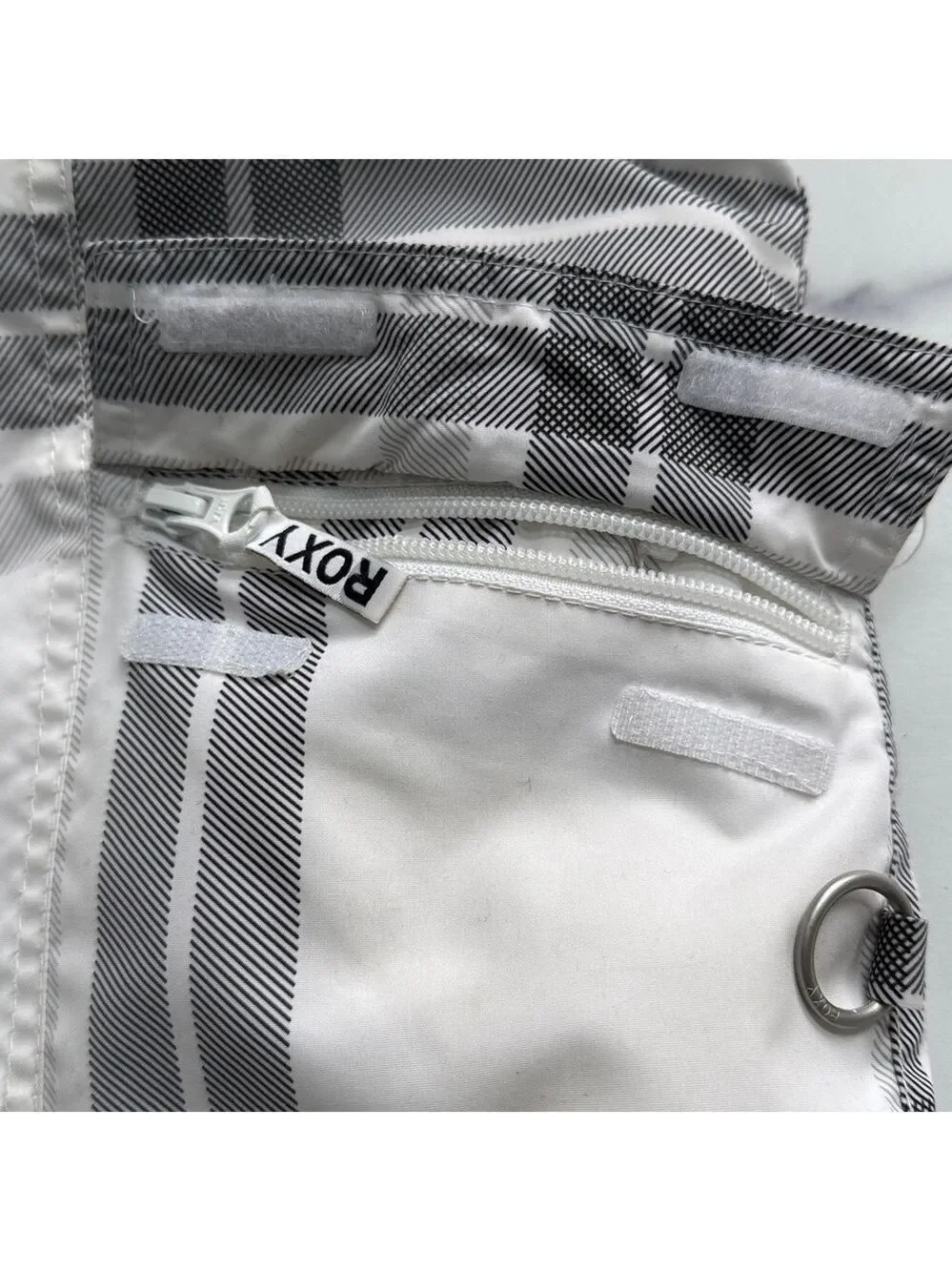 Roxy Ski Snowboarding White Black Grey Checkered Jacket Size Medium